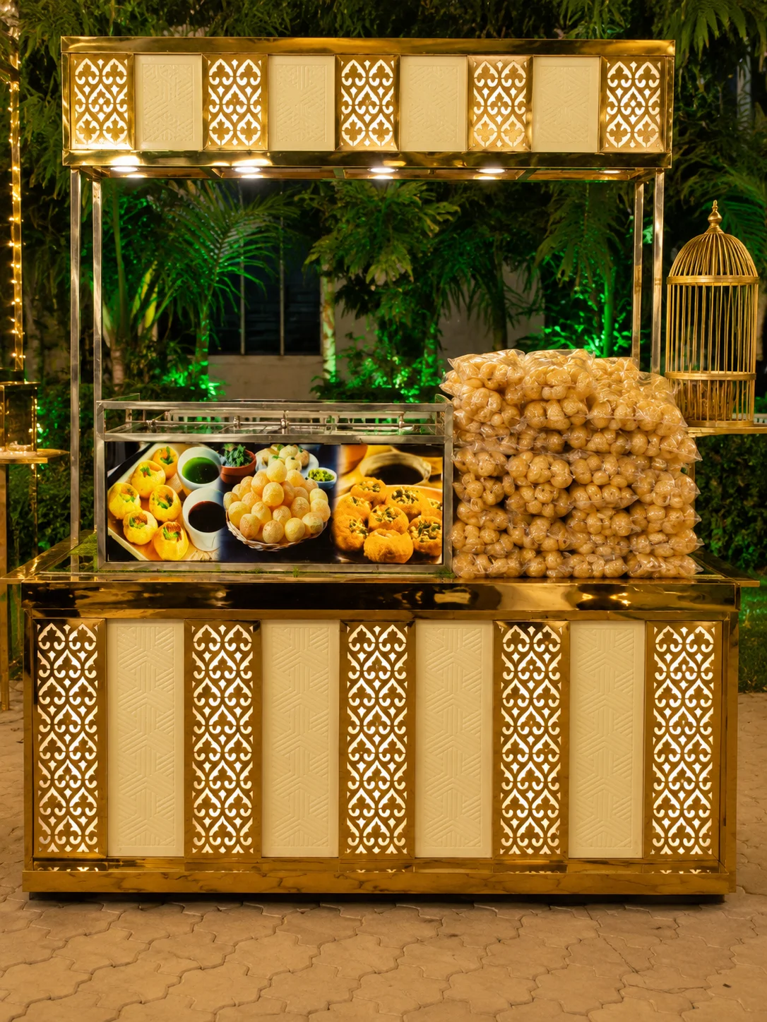 Live Pani Puri & Chaat Counter